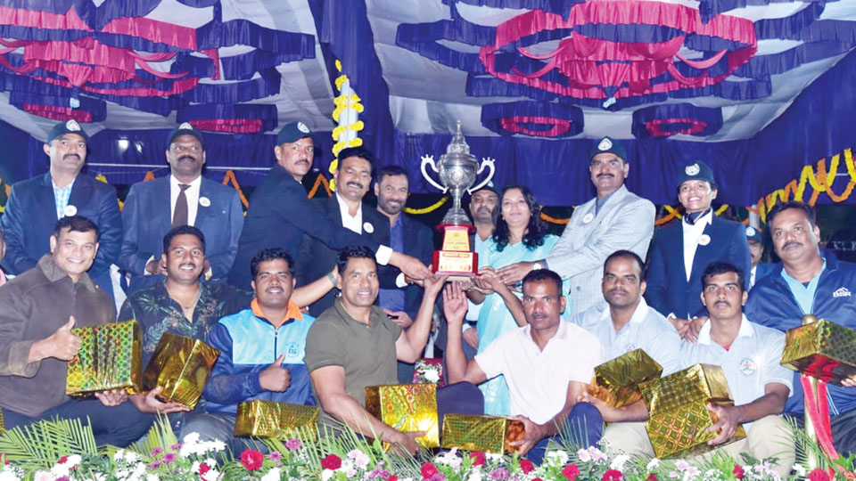 CAR bags overall championship