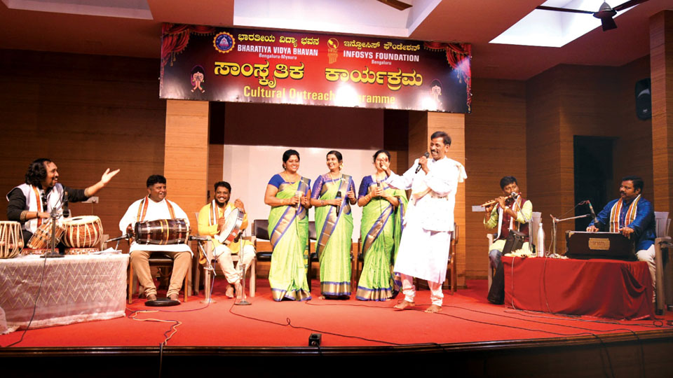 Dr. Appagere Thimmaraju & team present folk songs at BVB Mysuru