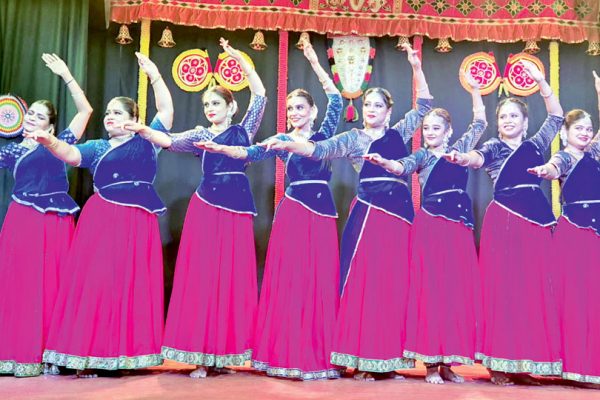 Kathak, Bharatanatyam enthral audience at Nirantara Kalemane Fest