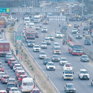 Holiday rush brings traffic to a crawl