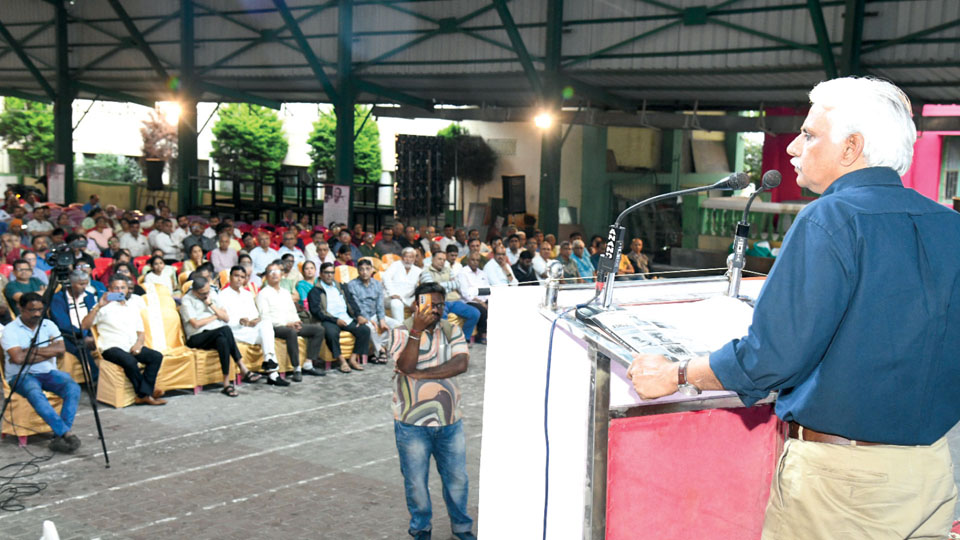 United citizen voice can solve national issues: Political commentator