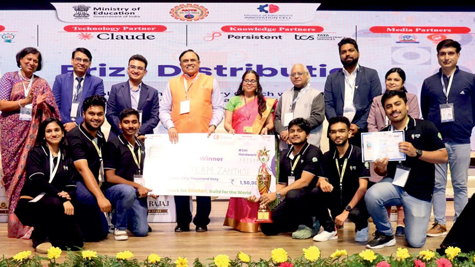 VVCE students win Smart India Hackathon-2025
