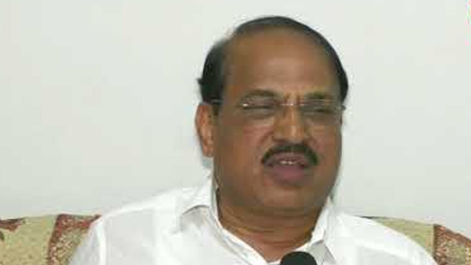 Reject nomination of Doddaswamegowda: Advocate to Returning Officer