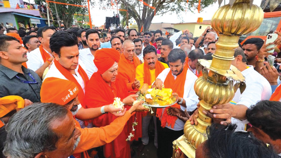 Grand Hanuma Jayanti procession at Hunsur