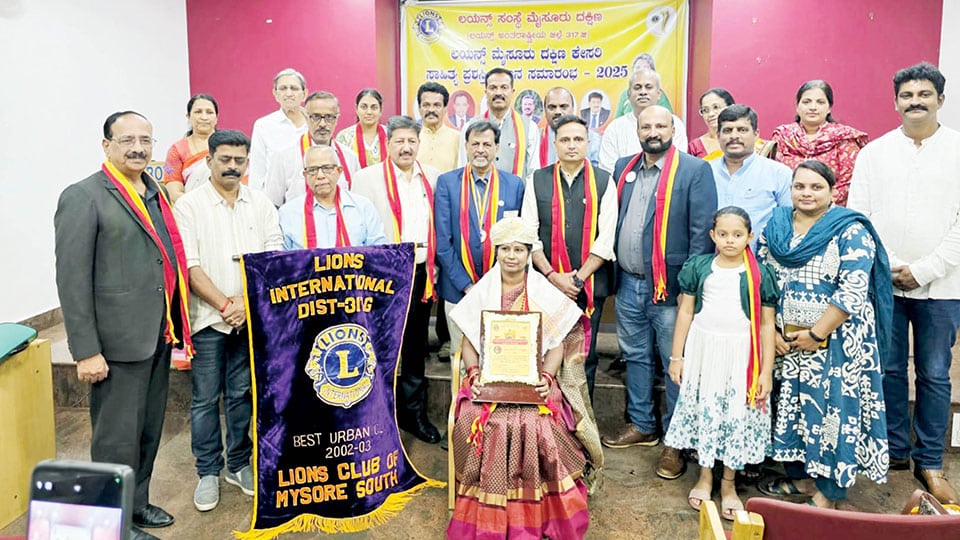 Dakshina Kesari Sahitya Awardee