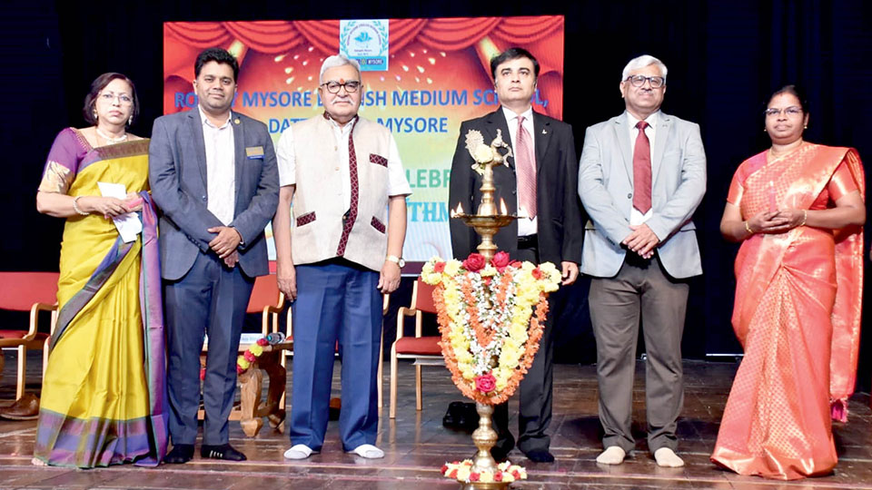 Annual Day celebrated at Rotary Mysore English Medium School