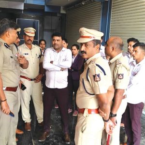 Hunsur jewellery heist: Needle of suspicion points to insiders