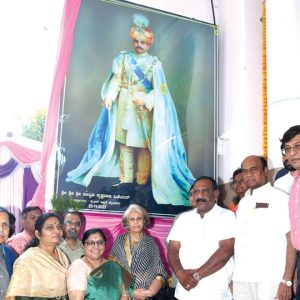 Nalwadi’s life-size portrait unveiled at K.R. Hospital