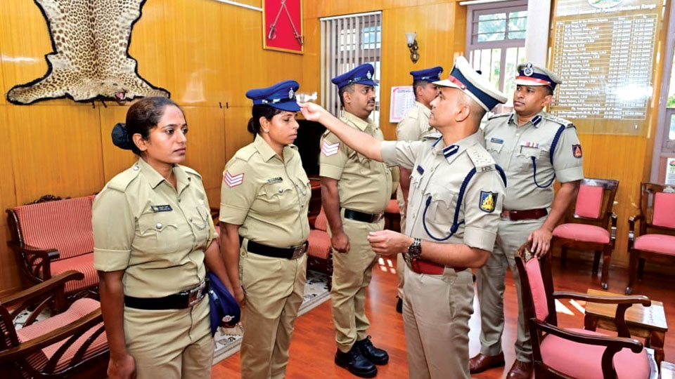 DIGP distributes Blue Caps to Cops