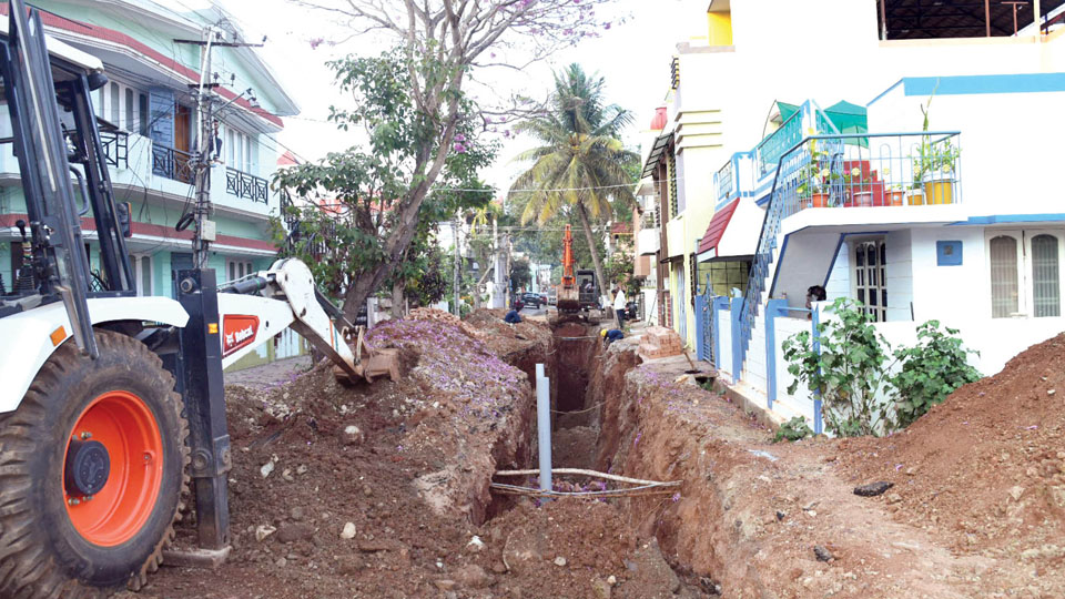 Unsafe UGD pipeline works keep Aravinda Nagar residents wary