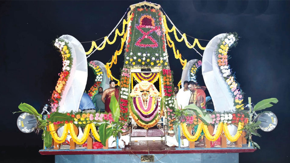 Theppotsava held at Nanjangud Srikanteshwara Swamy Temple