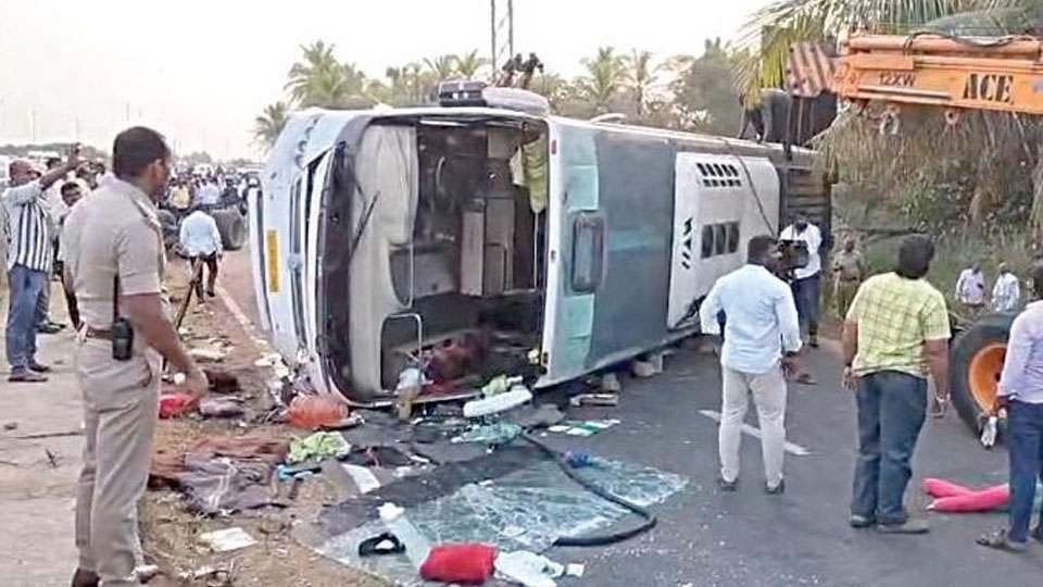 Private bus overturns on Mysuru-Bengaluru Highway: Over 25 passengers injured