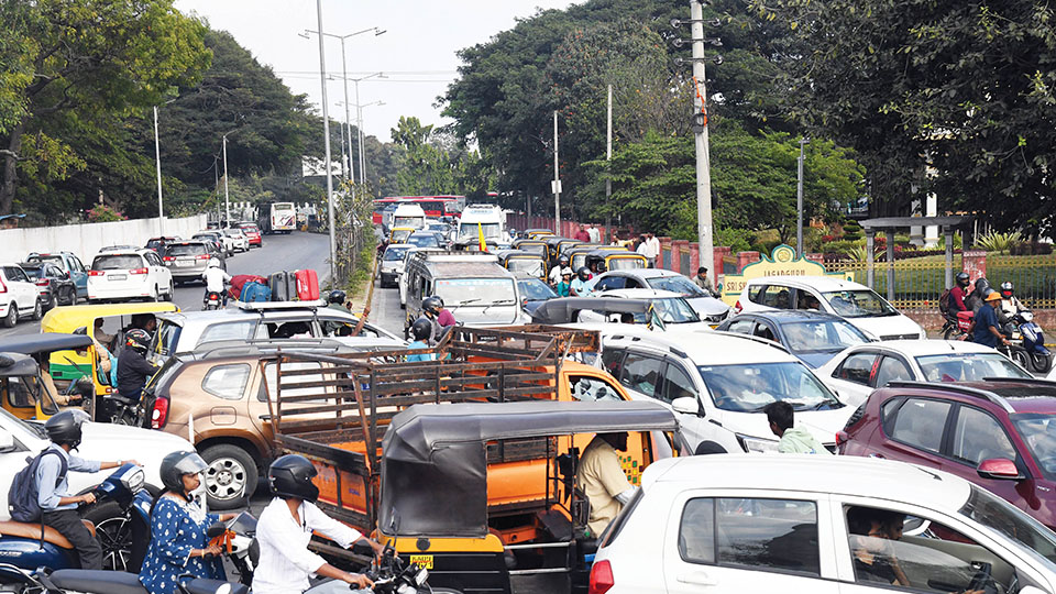 Mysuru city’s traffic tech gap