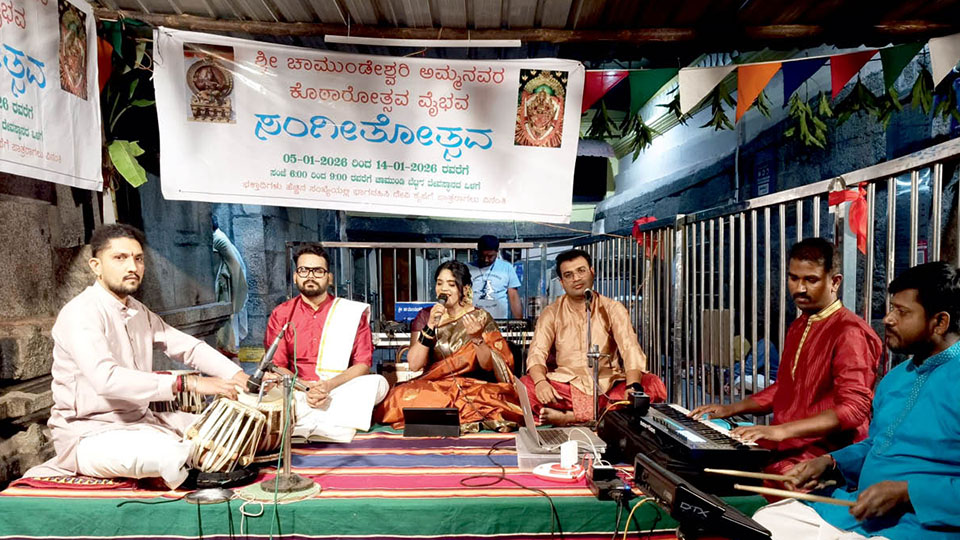 Devotional songs mark Day-3 of Chamundi Hill Kotharotsava