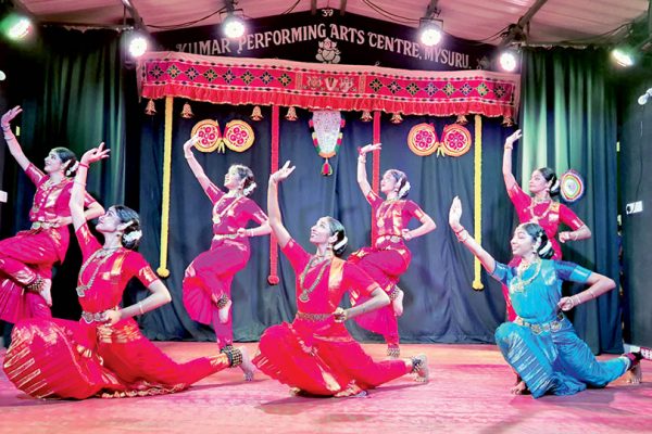 Bharatanatyam recitals and Bombeyata enthral audience at Kalemane