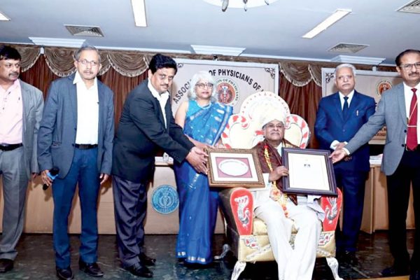 City Physician honoured by API Karnataka Chapter