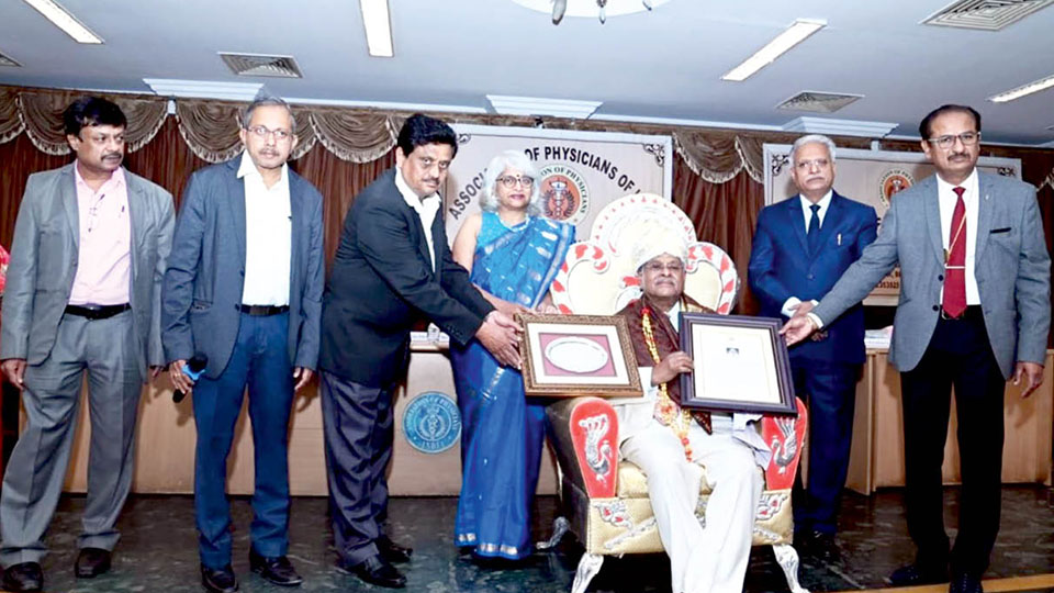 City Physician honoured by API Karnataka Chapter