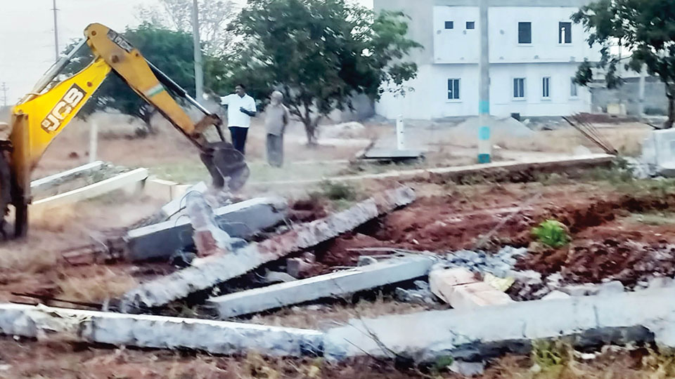 Building on MDA CA site demolished