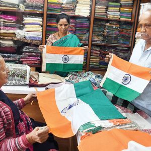 Use of nylon flags hurts Khadi Tricolour sales