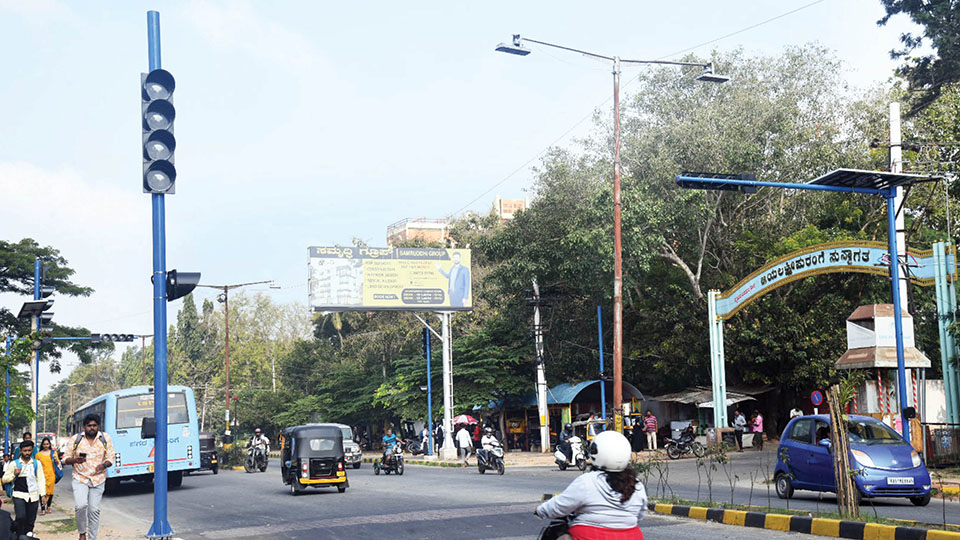 City gets 50 new traffic signals