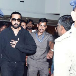 Actor ‘Kiccha’ Sudeepa visits city theatre
