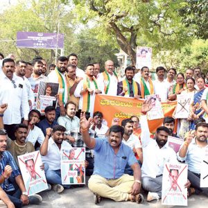 High Drama at Session of Karnataka Legislature: City BJP stages protest against Congress Legislators