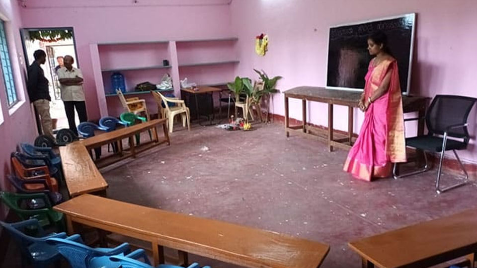 Teachers log in as digital attendance begins