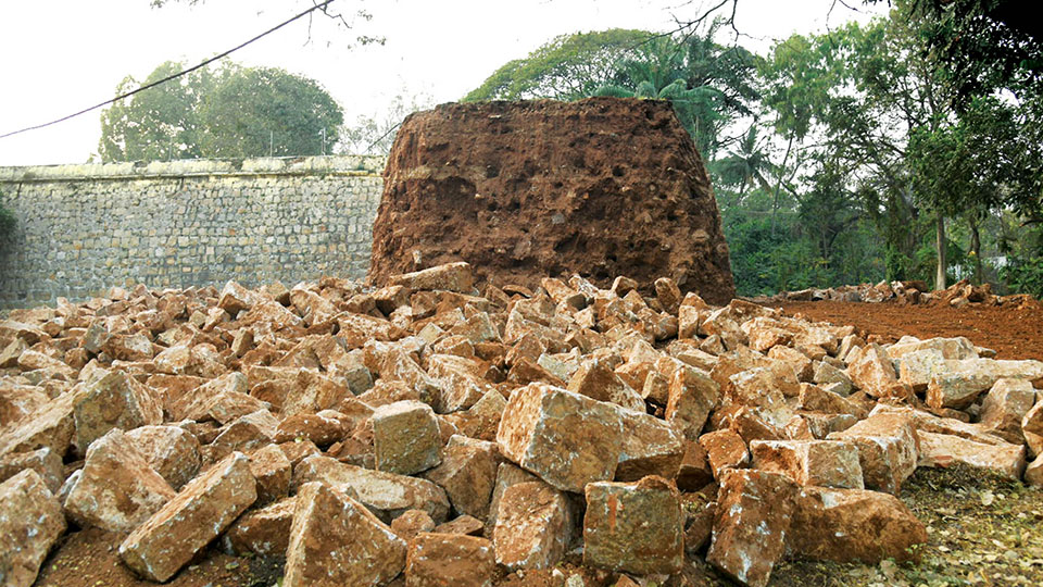 Restoration of Mysore Palace Fort Wall begins