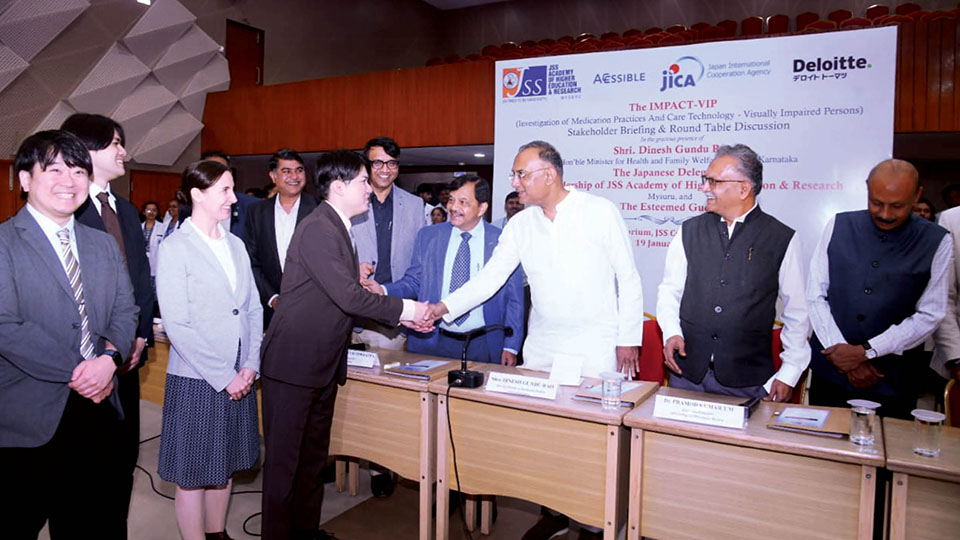 QR code technology for medicine packets