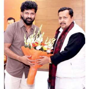 Prathap Simha greets Nitin Nabin