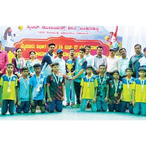 U-14 throwball champions