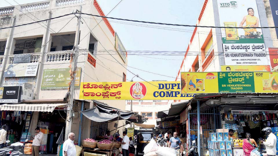 Duplin Complex case: Worried traders to meet this evening