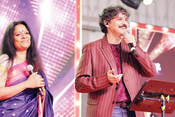 Pallavi, Rajesh Krishnan enthral audience
