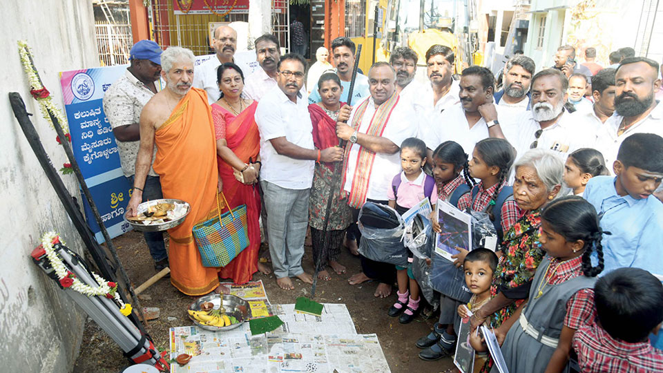 No garlands, only school books and bags please…