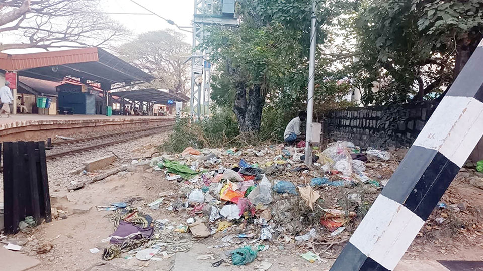 Stinking garbage, an eyesore near Chamarajapuram Railway Station
