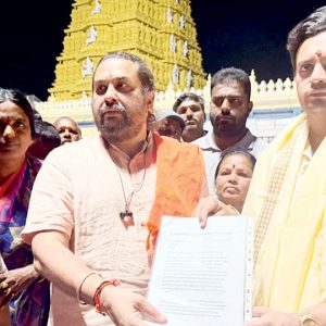 PRASHAD works atop Chamundi Hill: MP visits site, assures to take up issue in Delhi