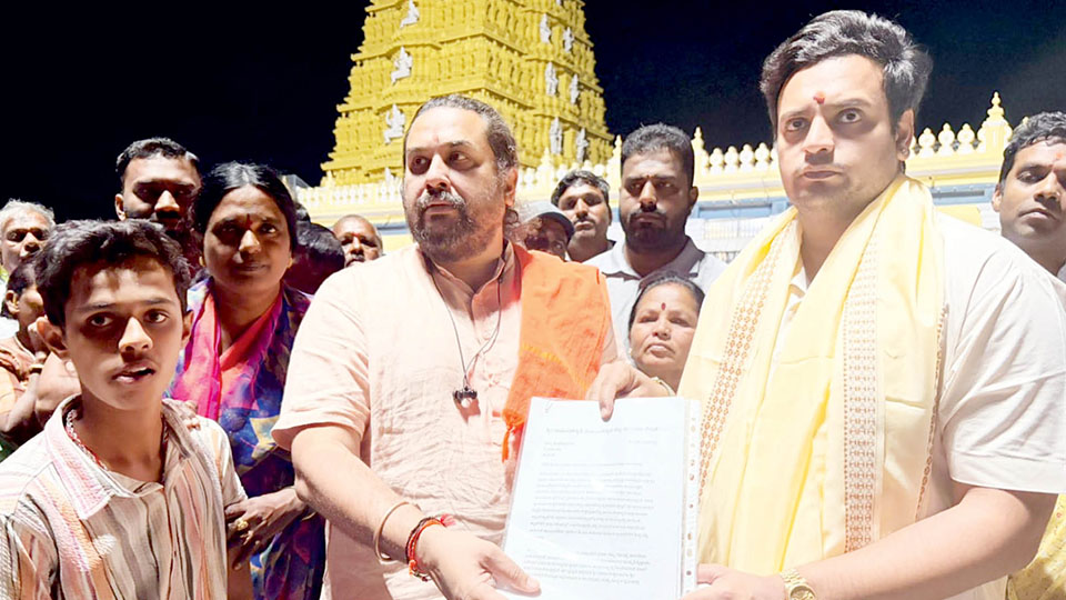 PRASHAD works atop Chamundi Hill: MP visits site, assures to take up issue in Delhi