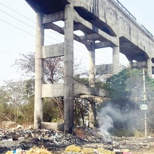 Waste burning menace continues... Aqueduct in danger; yet no action!?