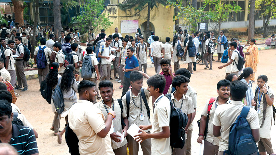 II PU exams begin amid tight Police security