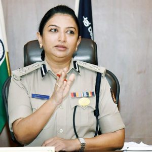 Noose tightening on drug network