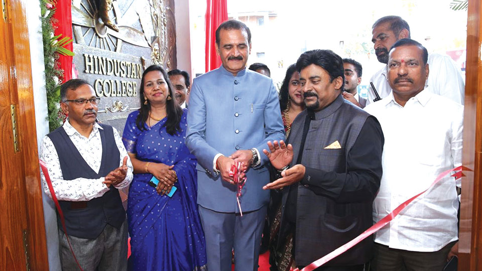 Dr. K.C.G. Verghese Memorial Block inaugurated at Hindustan College