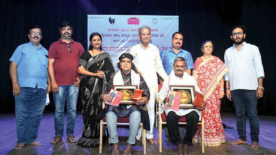 Felicitation marks World Theatre Day