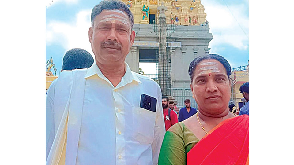 Couple from Mysuru die in road accident