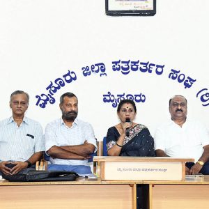 Do not panic buy fuel, appeal petroleum dealers