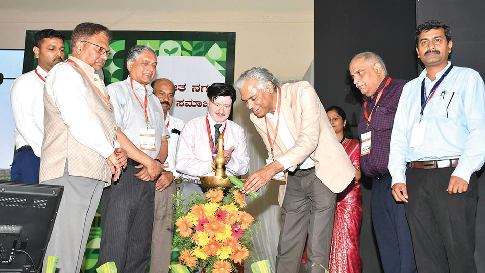 Develop Mysuru as model city without losing its aesthetics