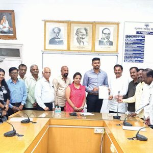 Police Layout residents air grievances to MDA Commissioner