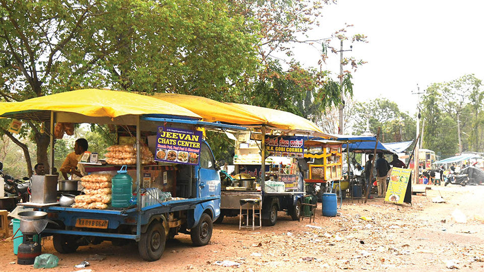 Street food vendors cut menus