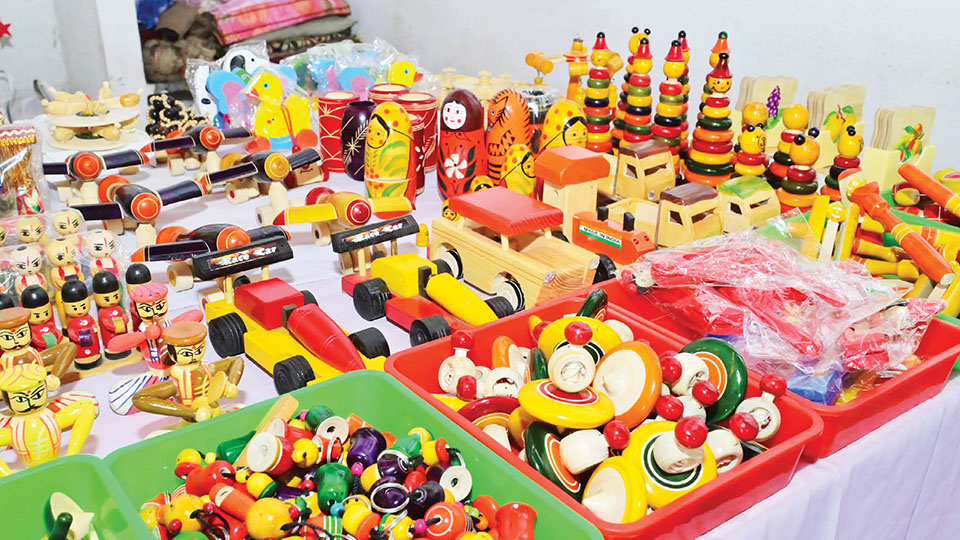 Gandhi Shilp Bazaar: 152nd Handicrafts Exhibition at JSS Mysore Urban Haat