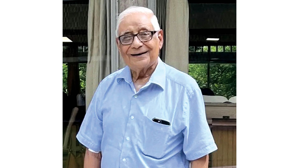 Senior journalist H.K. Dua passes away at 88