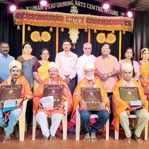'Karnataka Kalashree' awardees